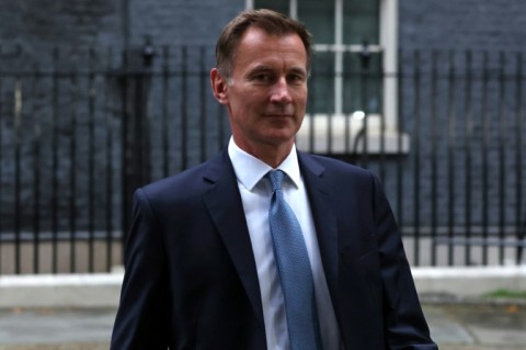 UK PM Liz Truss appointed the Tory centrist Jeremy Hunt as finance minister