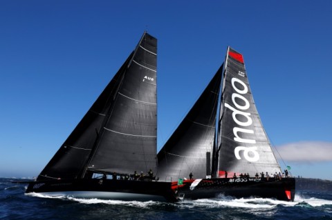 Andoo Comanche held a slim lead in the Sydney-Hobart yacht race