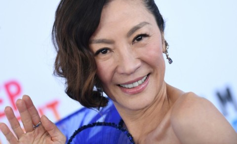 Michelle Yeoh conquistó el premio Spirit del Cine Independiente para la mejor actriz por su protagónico en "Todo en todas partes al mismo tiempo"