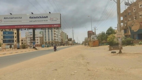 Clouds of smoke over the Sudanese capital as fighting continues