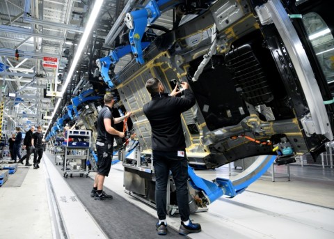 Germany's economy shrank by 0.3 percent in the first quarter