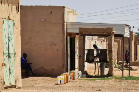 Entire districts of Khartoum no longer have running water