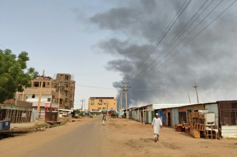 Smoke billows in southern Khartoum on June 12, 2023 where rival forces traded gunfire and shelling