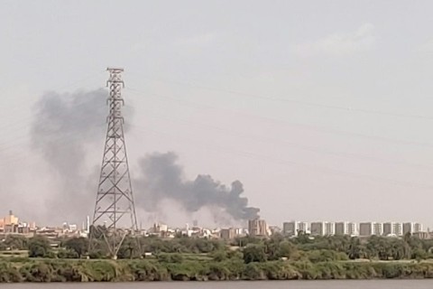 Smoke billows from Khartoum's battle-scarred sister city of Omdurman