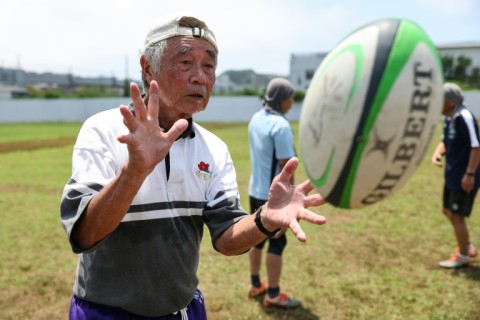 Handling practice for promising 85-year-old Yasutake Oshima