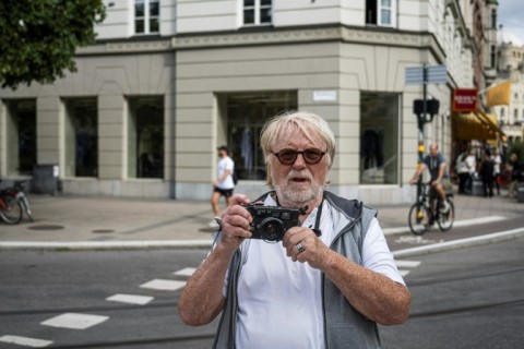 Bertil Ericsson was a news photographer who covered the crisis