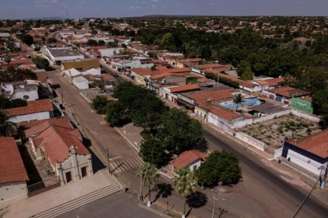 Several hundred determined farming families are hanging on in this desolate land of Gilbues, Brazil, scraping by with hardscrabble ingenuity and sounding the alarm over the spreading problem