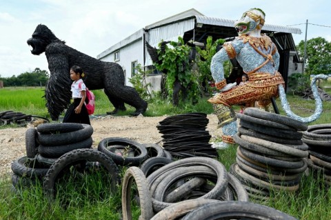 Mean Tithpheap used 500 tyres to create the 2.5-metre King Kong over five weeks with two helpers