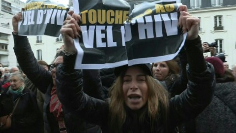 French far-left's rally against anti-Semitism disrupted by demonstrators