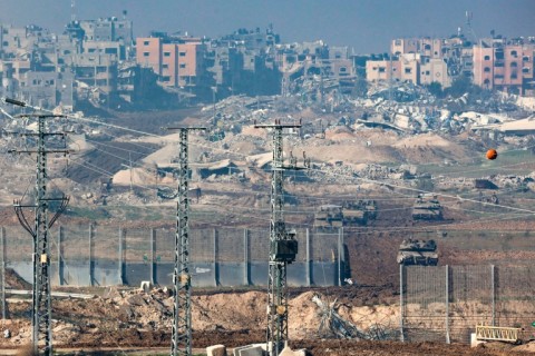 Israeli tanks returning from northern Gaza