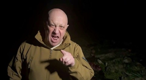 An angry Yevgeny Prigozhin addresses the Russian army's top brass while standing in front of bodies presented as fallen Wagner fighters