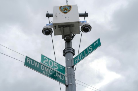 "Run DMC JMJ Way" pays tribute to late Run-DMC's Jam Master Jay in Hollis, Queens