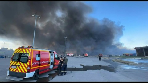 Smoke billows from Kharkiv hardware store as Russian strike kills at least two