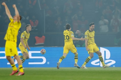 Dortmund defender Mats Hummels (right) celebrates scoring in the semi-final second leg against PSG