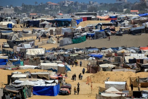 Displaced Palestinians in Rafah in the southern Gaza Strip