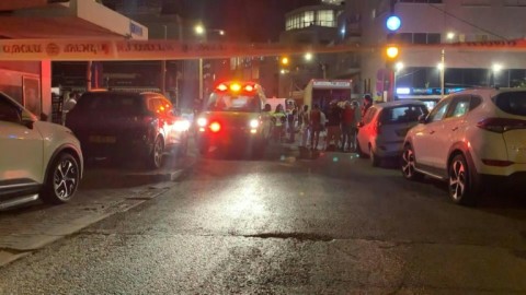 Police and emergency services at site of Tel Aviv explosion