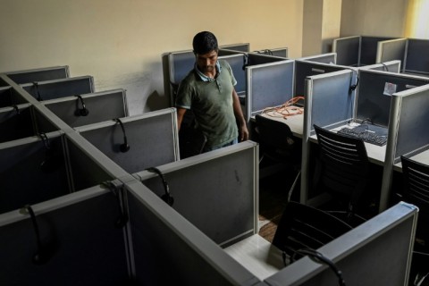 Bangladesh's outsourcing firms face closures and redundancies after the government imposed an internet blackout to quell protests