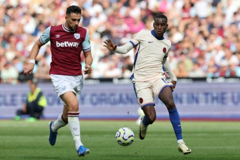 Forward Nicolas Jackson (right) has hit form for Chelsea