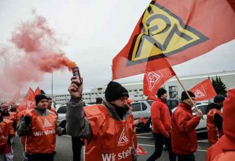 VW unions have vowed a massive wave of strikes to protest the cost-cutting plans 