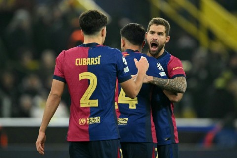 Barcelona edged Borussia Dortmund in a five-goal thriller in Germany