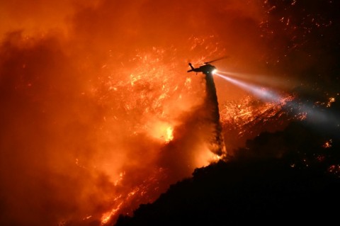 The Palisades Fire, the largest of the Los Angeles fires, spread toward previously untouched neighborhoods January 11