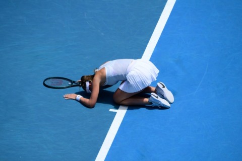 Paula Badosa celebrates her victory against Coco Gauff