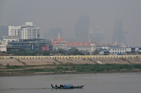 Phnom Penh was also shrouded by thick smog as air pollution struck the Cambodian capital 