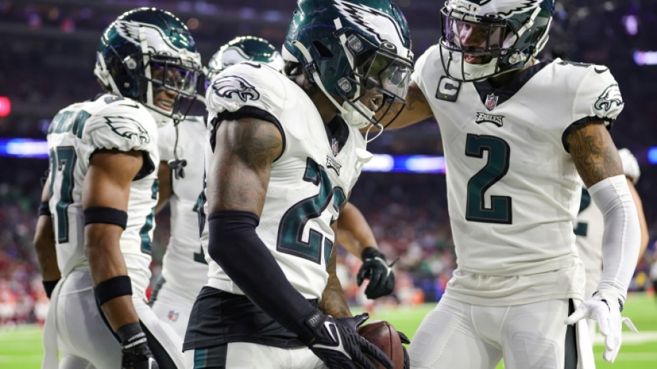 Hurts, Eagles pull away from Texans 29-17 for their first 8-0 start 