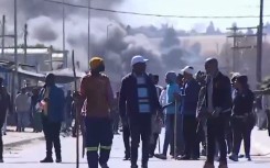 Respond within 24 hours or face further protests. That's the ultimatum by Diepsloot residents to President Cyril Ramaphosa, as they threaten to intensify their protests, to have their voices heard. (eNCA\Screenshot)