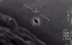 An image from of US military pilot's sighting of an "unidentified anomalous phenomena" that some think is evidence of UFOs