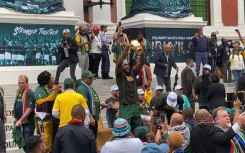 Springbok Captain lifts the Rugby World Cup in outside the city hall in Cape Town