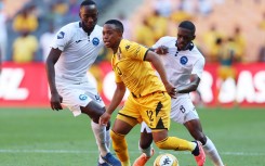 Nkosingiphile Ngcobo of Kaizer Chiefs challenged by Abel Mabaso and Somila Ntsundwana of Richards Bay. Muzi Ntombela/BackpagePix 