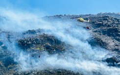 Reinforcements have been called in to battle raging wildfires in Simon's Town. Twitter/@wo_fire