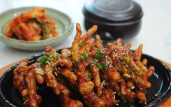 chicken feet - pixabay.com