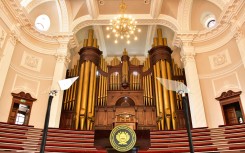 Inside Cape Town City Hall. GCIS