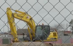 Some residents in Bonteheuwel are threatening to interdict the city of Cape Town’s Human Settlements directorate over a housing development project in the area.