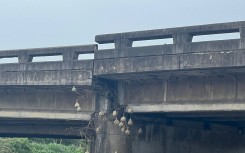 The bridge over Ezimbokodweni River. eNCA/Zanele Buthelezi