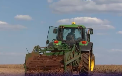 Agriculture tractor