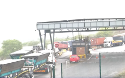 Trucks standing at the Lebombo border post.