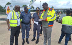 Officials on the N3 highway