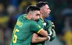 Tabraiz Shamsi (L) and Keshav Maharaj celebrate after seeing South  Africa to victory over Pakistan