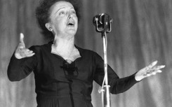 Edith Piaf on stage at the Paris Olympia on December 30, 1960