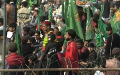 Pakistan: Crowd gathers for final PML-N rally before election