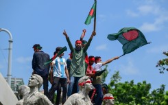 Bangladeshi protesters on Sunday demanded the premier resign; more than 260 people have been killed since protest began in July