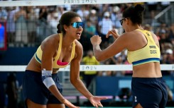 The Brazilian pair smashed their opponents in the quarter-finals to continue their unbeaten streak