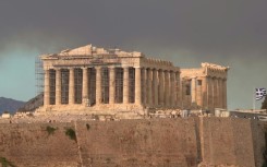 Cloud of smoke overshadows Athens as Greece battles wildfires