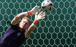 Southampton have signed England goalkeeper Aaron Ramsdale from Arsenal